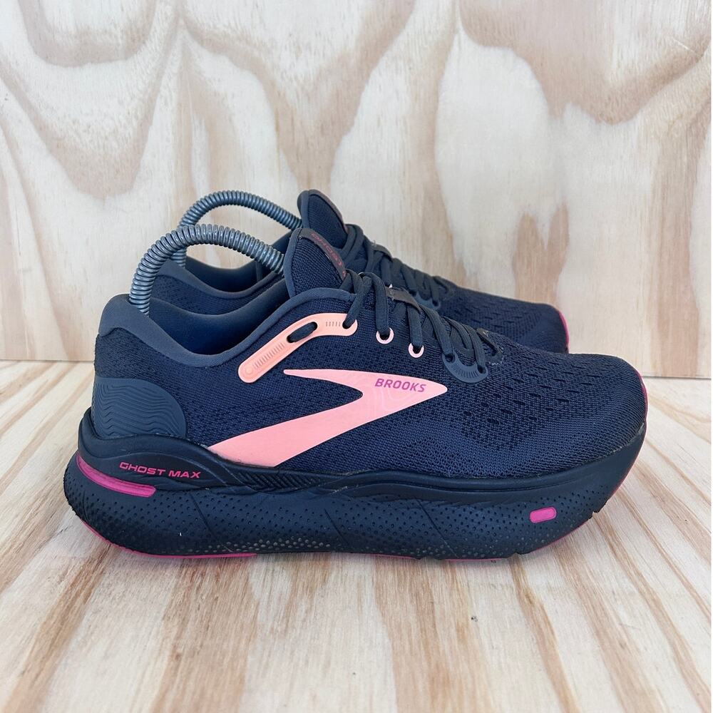 Brooks - Ghost Max - Running Shoes - Black - Women's - 7.5(B) - 1203951B045